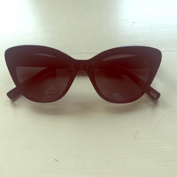 Elizabeth and James Accessories - Elizabeth and James Vale Cat Eye Sunglasses